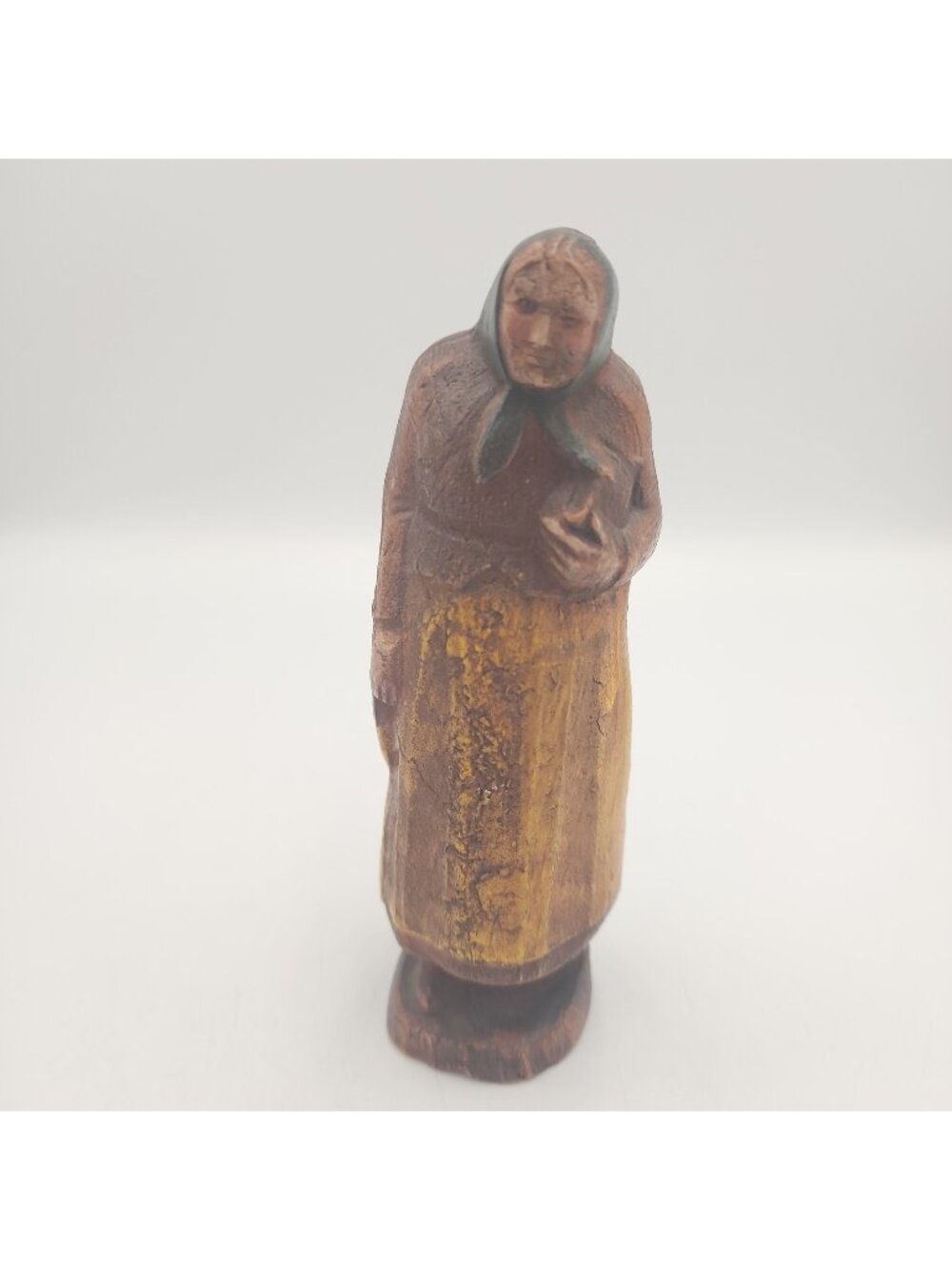Vintage Syroco Wood Old Woman Apron Carrying Holy Book Figurine 5.5"